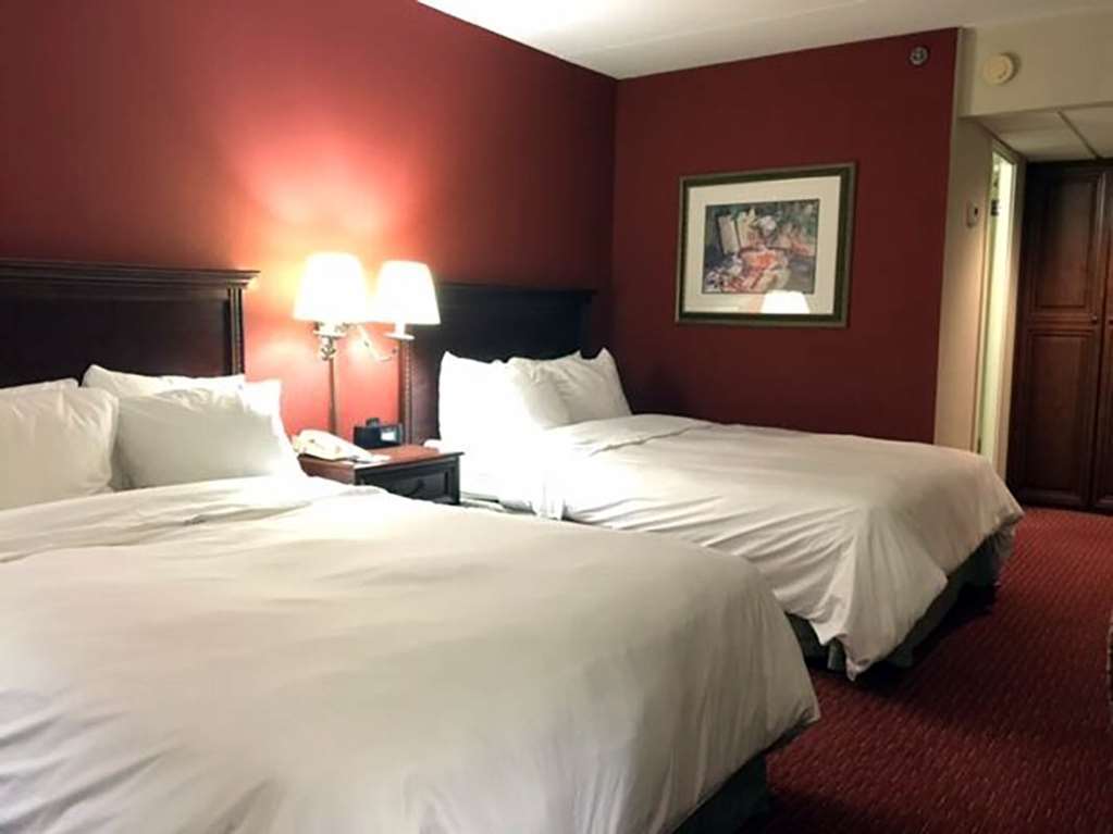 Clarion Hotel Indianapolis Room photo