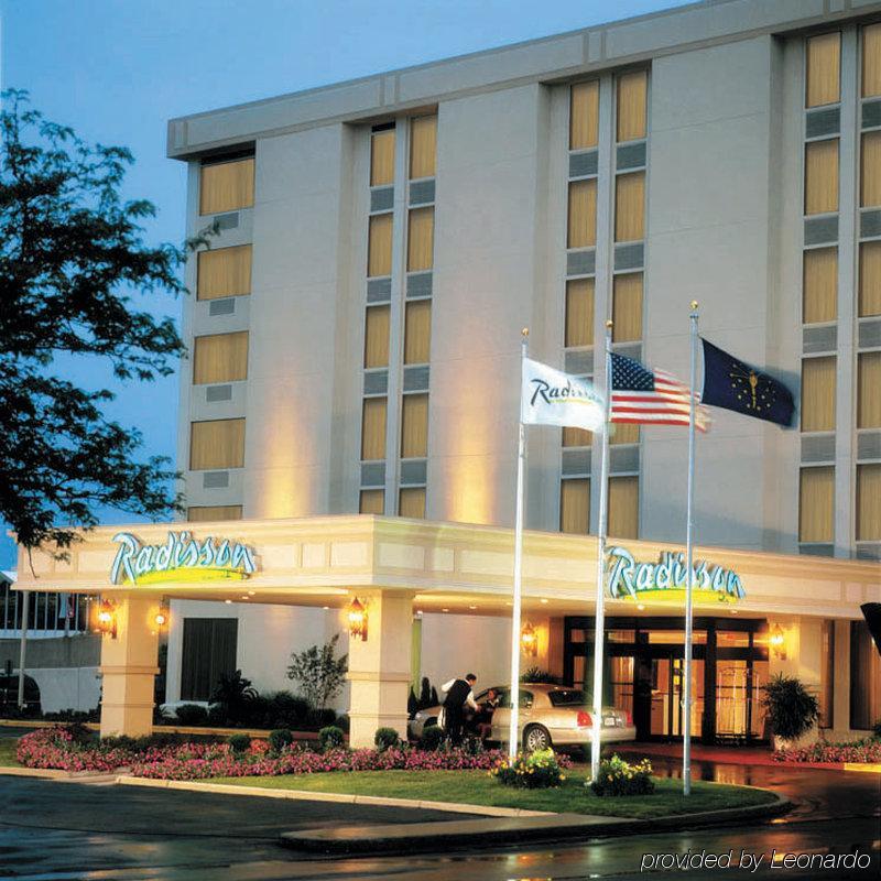 Clarion Hotel Indianapolis Exterior photo